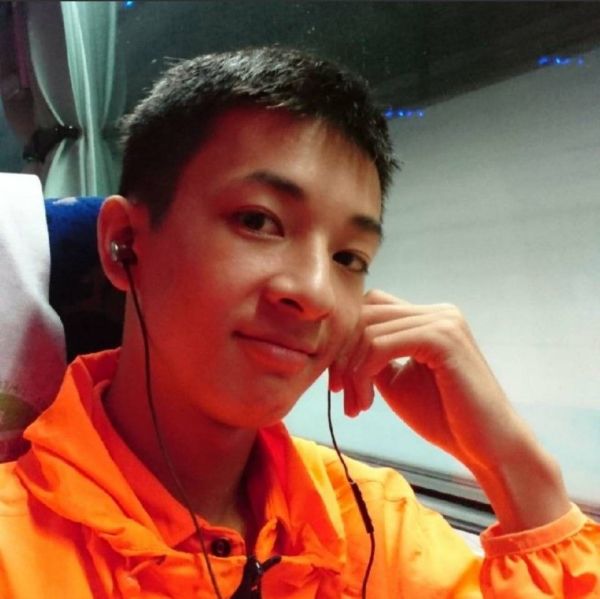 檔案:上官子修(人型態).jpg